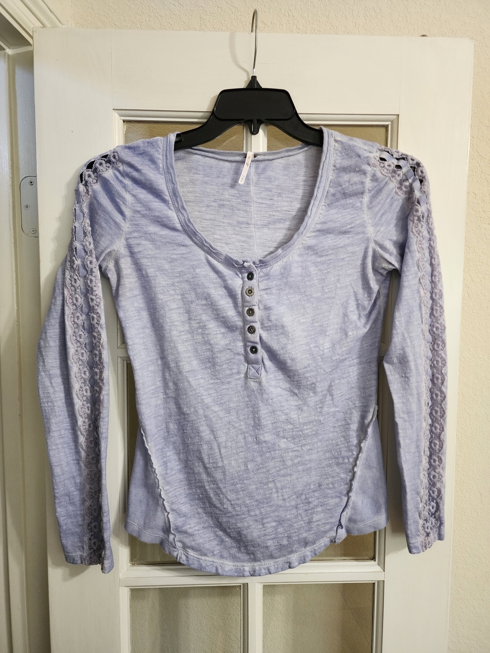 Free People Lace Sleeve Henley Top Light Blue Boho Slub Knit M FLAW READ DESC